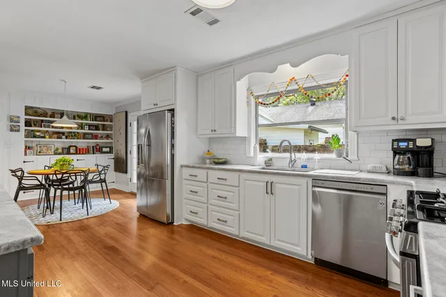 $439,000 | 299 Wood Dale Drive, Jackson, MS 39216