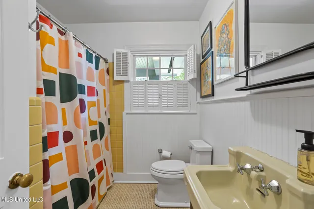 $439,000 | 299 Wood Dale Drive, Jackson, MS 39216