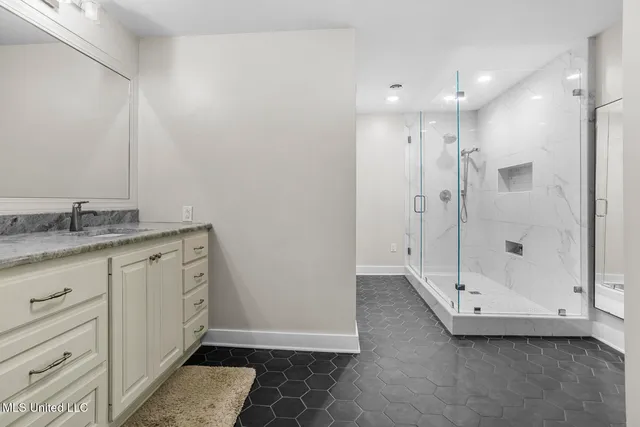 $439,000 | 299 Wood Dale Drive, Jackson, MS 39216