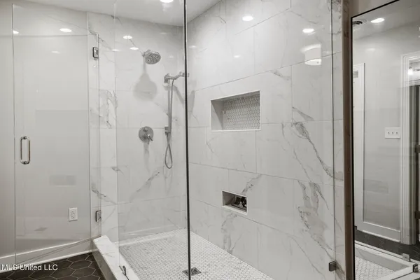 $419,000 | 299 Wood Dale Drive, Jackson, MS 39216