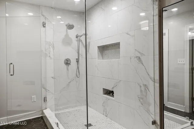 $439,000 | 299 Wood Dale Drive, Jackson, MS 39216