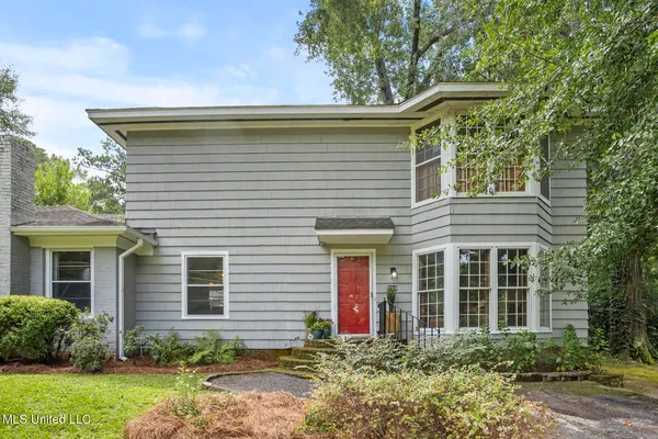 $419,000 | 299 Wood Dale Drive, Jackson, MS 39216