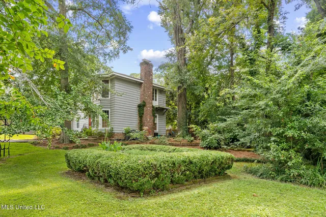 $439,000 | 299 Wood Dale Drive, Jackson, MS 39216