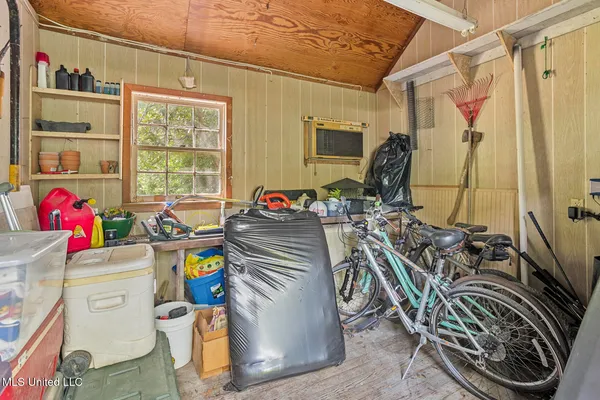 $419,000 | 299 Wood Dale Drive, Jackson, MS 39216