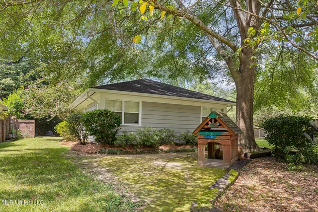 $439,000 | 299 Wood Dale Drive, Jackson, MS 39216
