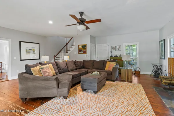 $419,000 | 299 Wood Dale Drive, Jackson, MS 39216