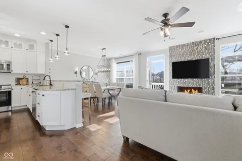 $549,000 | 8073 Lower Bay Lane, Indianapolis, IN 46236