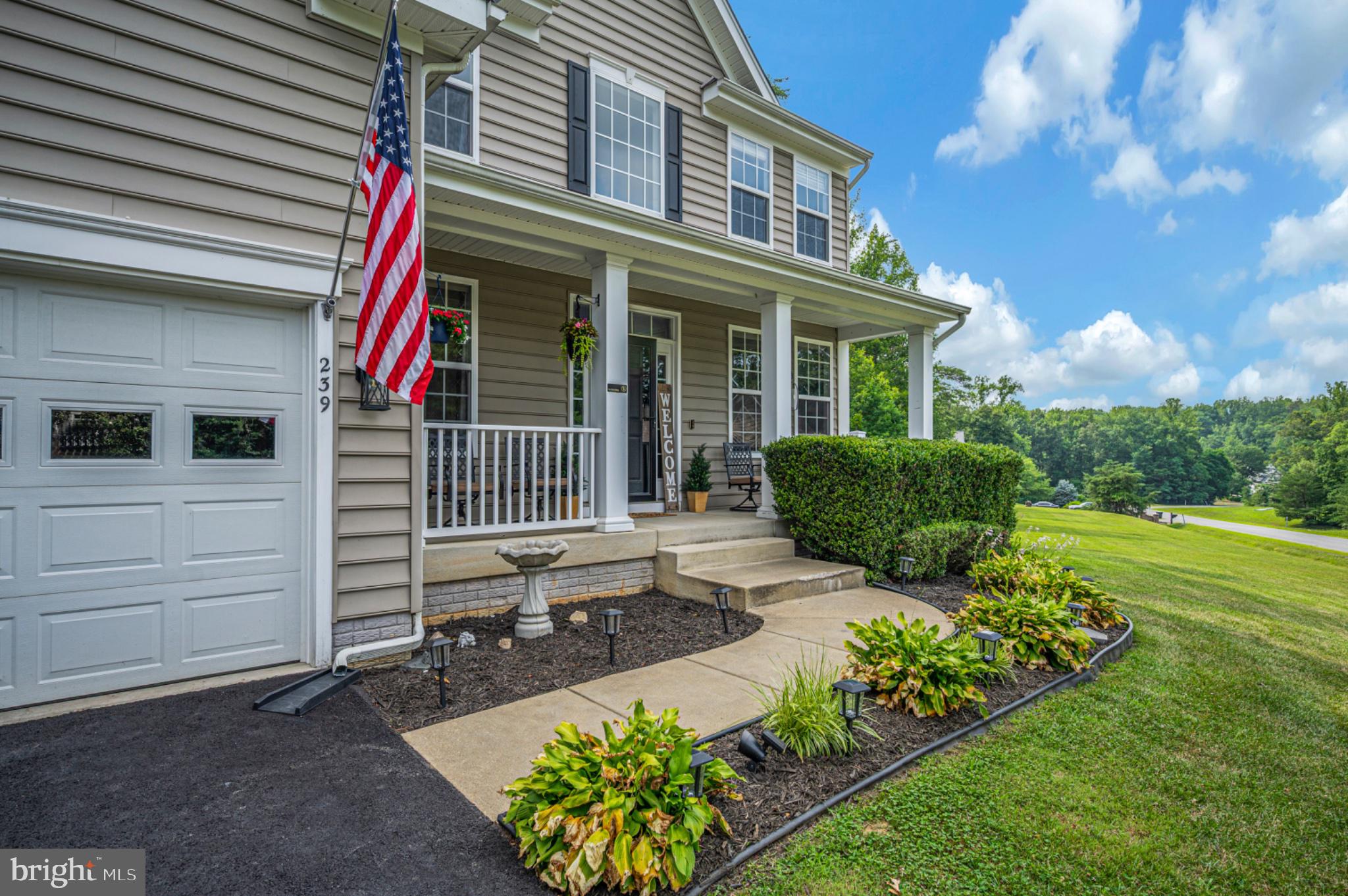 239 Toluca Road Stafford, VA 22556 - Photo 16 of 75 Charming home with inviting entrance.