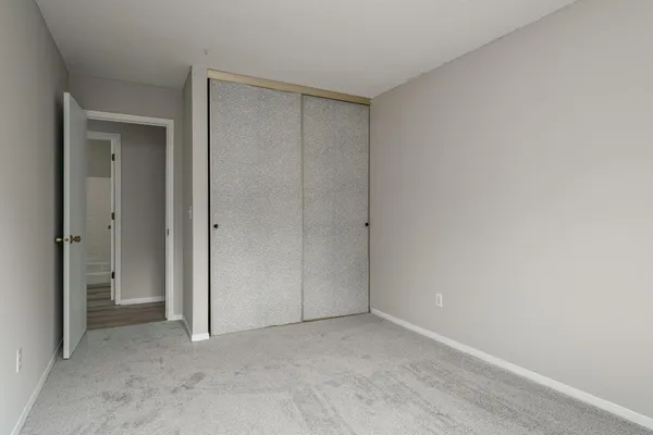 $100,000 | 2007 East 122nd Street, Unit B15, Burnsville, MN 55337