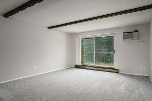 $100,000 | 2007 East 122nd Street, Unit B15, Burnsville, MN 55337