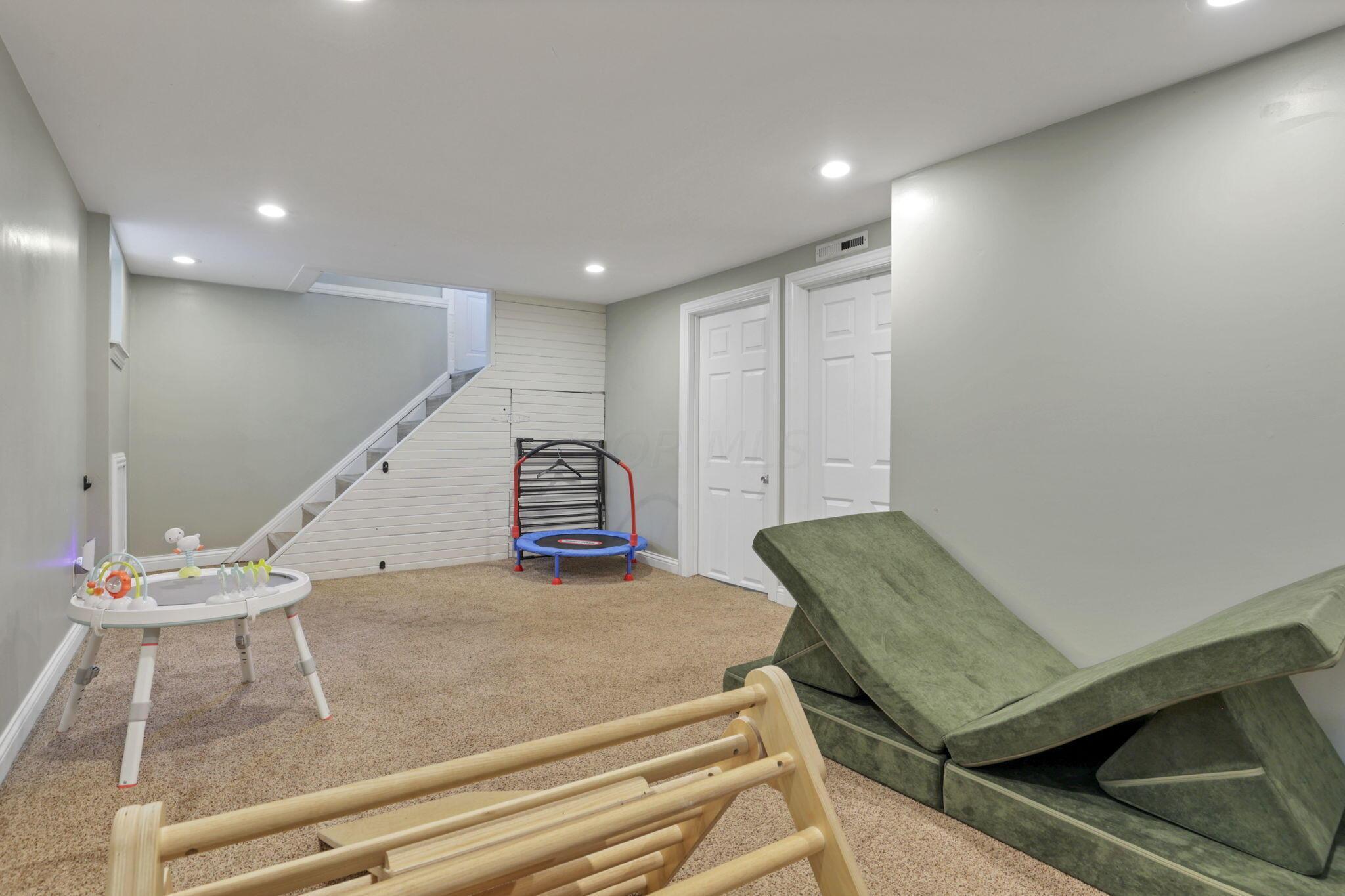 128 James Road Columbus, OH 43230 - Photo 43 of 59 Finished LL