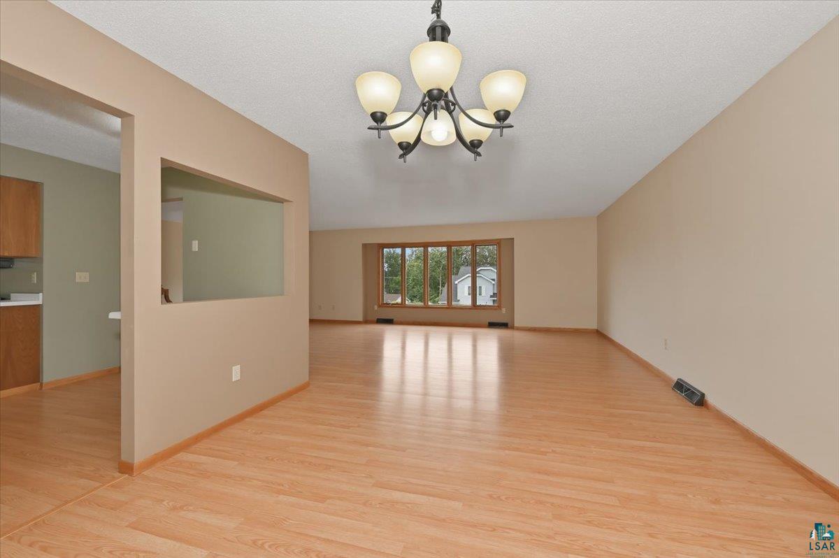 4113 Tioga Street Duluth, MN 55804 - Photo 9 of 31 Dining