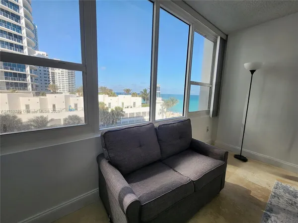$5,000 | 3505 South Ocean Drive, Unit 412, Hollywood, FL 33019