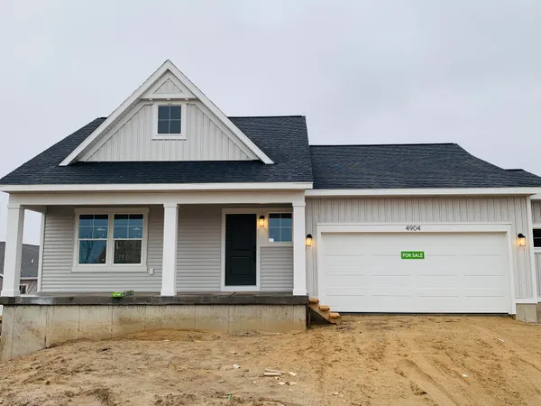 $459,900 | 4904 Bethpage Drive Northwest, Comstock Park, MI 49321