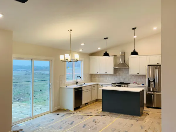 $459,900 | 4904 Bethpage Drive Northwest, Comstock Park, MI 49321