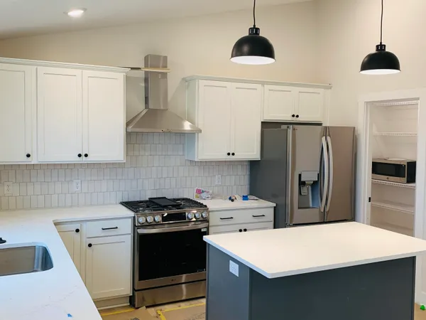 $459,900 | 4904 Bethpage Drive Northwest, Comstock Park, MI 49321