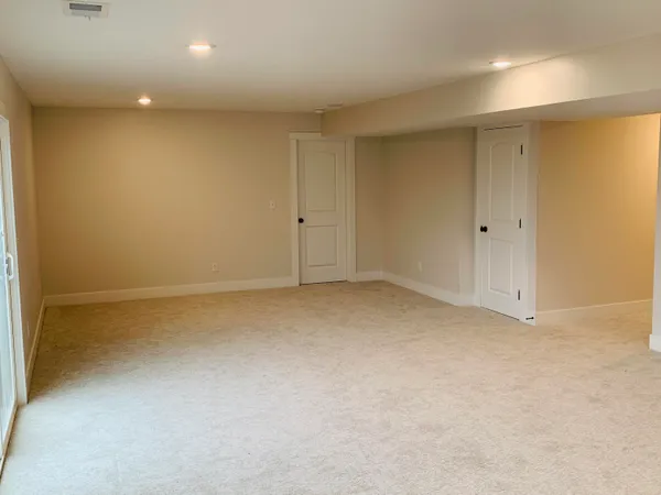 $459,900 | 4904 Bethpage Drive Northwest, Comstock Park, MI 49321
