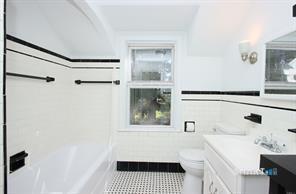 322 Deerfield Road Windsor, CT 06095 - Photo 3 of 15