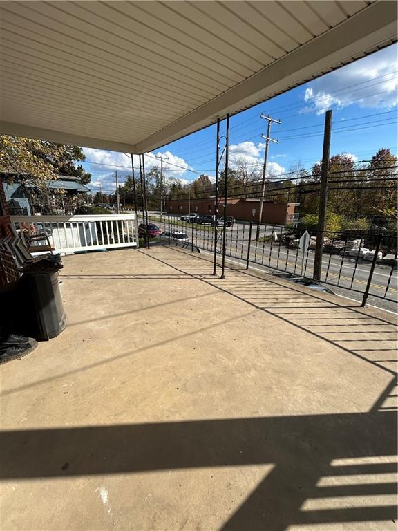 1317 Old Freeport Road Pittsburgh, PA 15238 - Photo 4 of 38