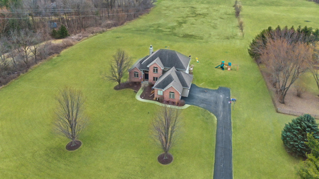 6957 East Wildwood Road Stillman Valley, IL 61084 - Photo 3 of 18