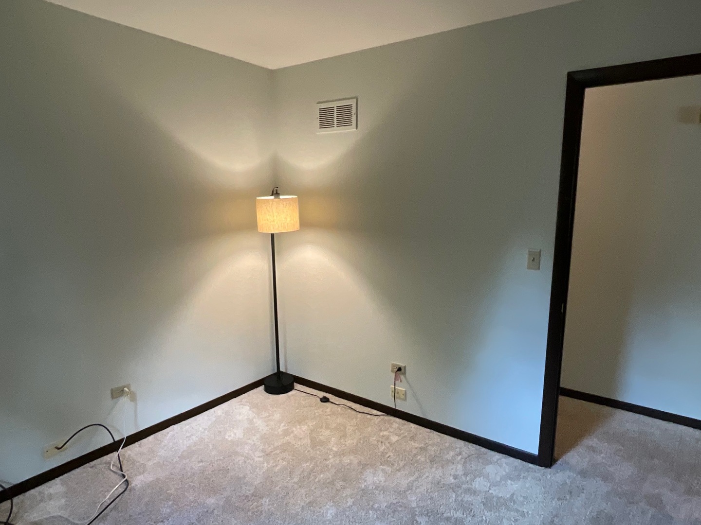 69 Devonshire Circle Elgin, IL 60123 - Photo 15 of 25