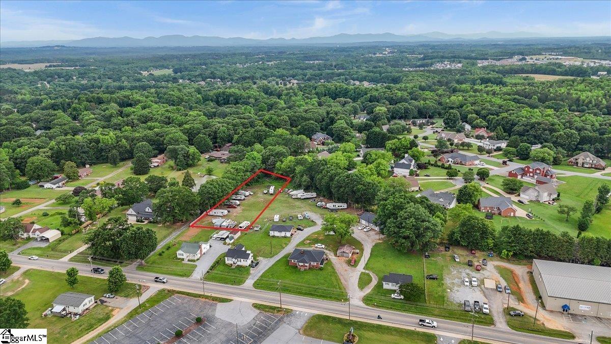 1571 Old Furnace Road Boiling Springs, SC 29316 - Photo 3 of 22 Gallery Image 3