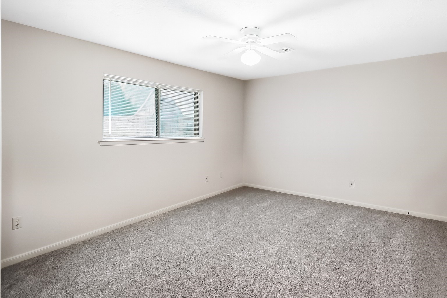 5402 Summerfield Lane Spring, TX 77379 - Photo 20 of 32 an empty room with a window