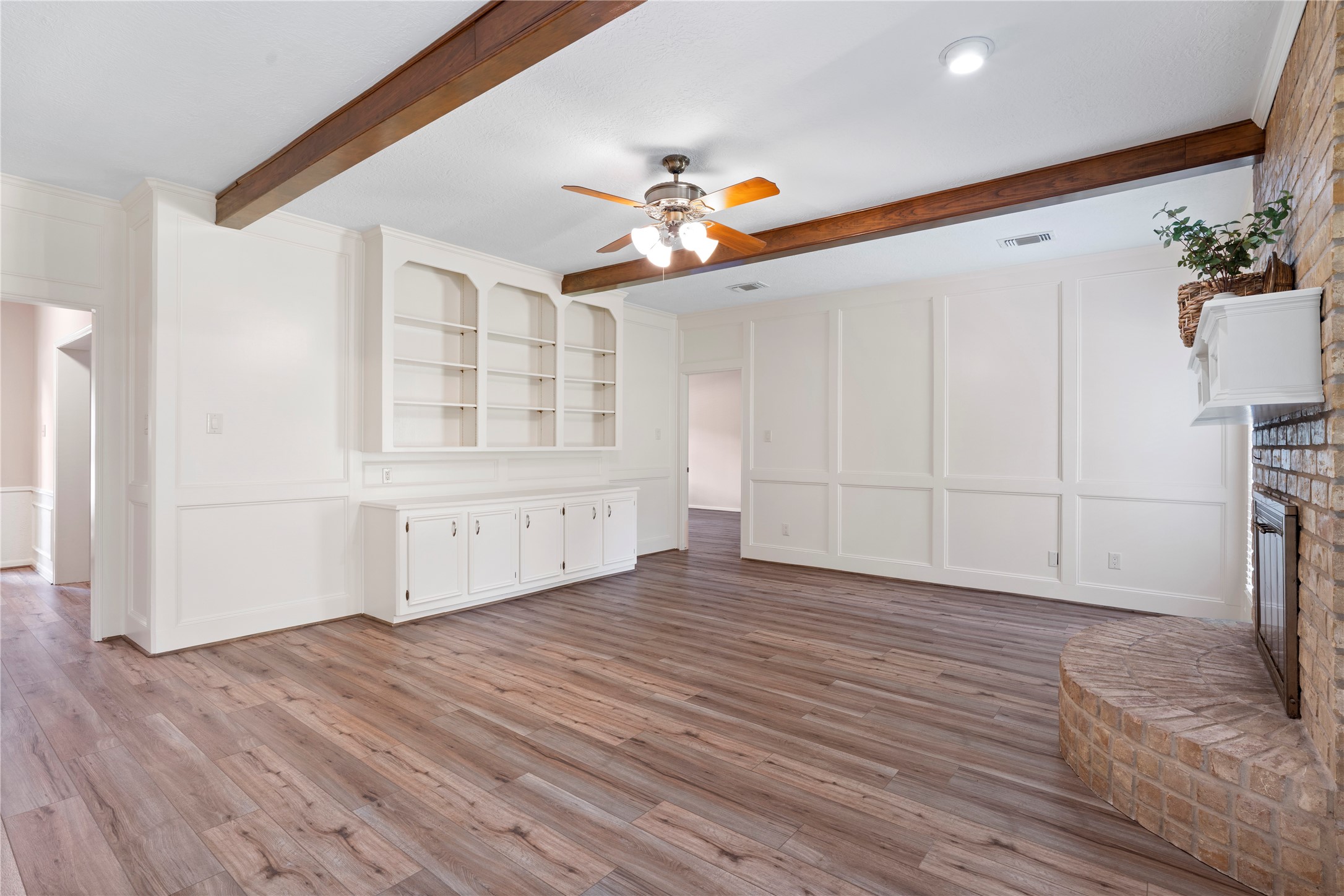 5402 Summerfield Lane Spring, TX 77379 - Photo 9 of 32 a view of an empty room with a window