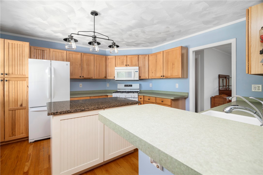 2985 Mendon Road Cumberland, RI 02864 - Photo 3 of 38