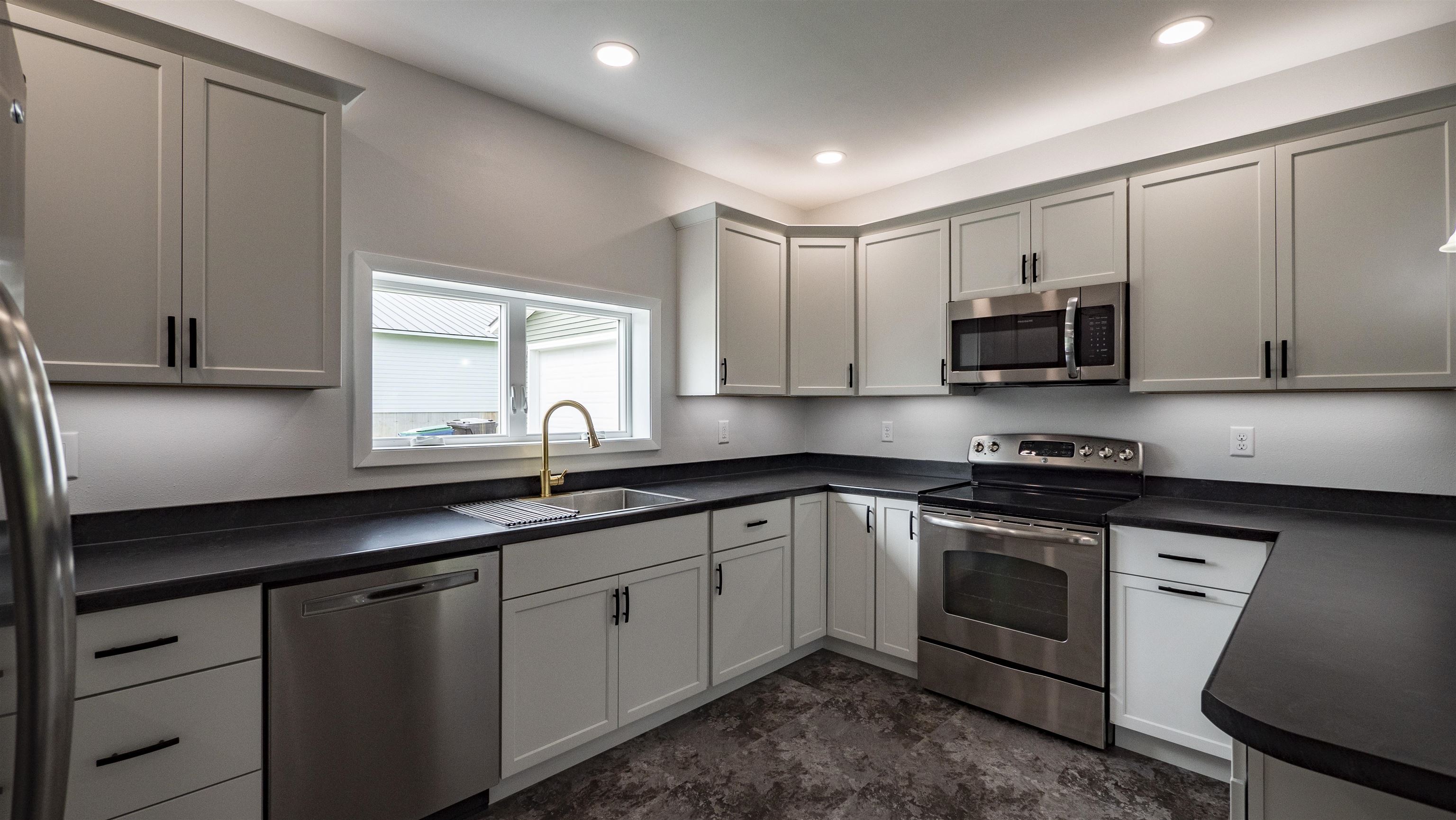 3081 County Rd Q Nelsonville, WI 54458 - Photo 8 of 24