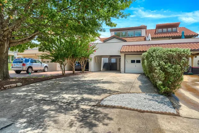 $375,000 | 3019 Lakeside Drive, Rockwall, TX 75087