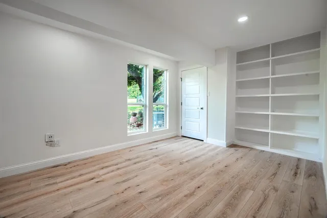 $375,000 | 3019 Lakeside Drive, Rockwall, TX 75087