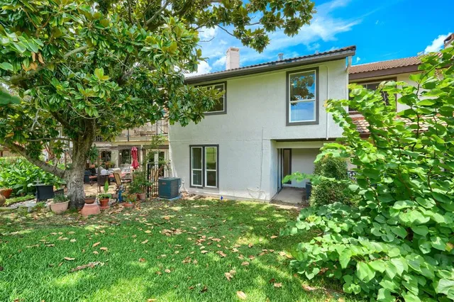 $375,000 | 3019 Lakeside Drive, Rockwall, TX 75087