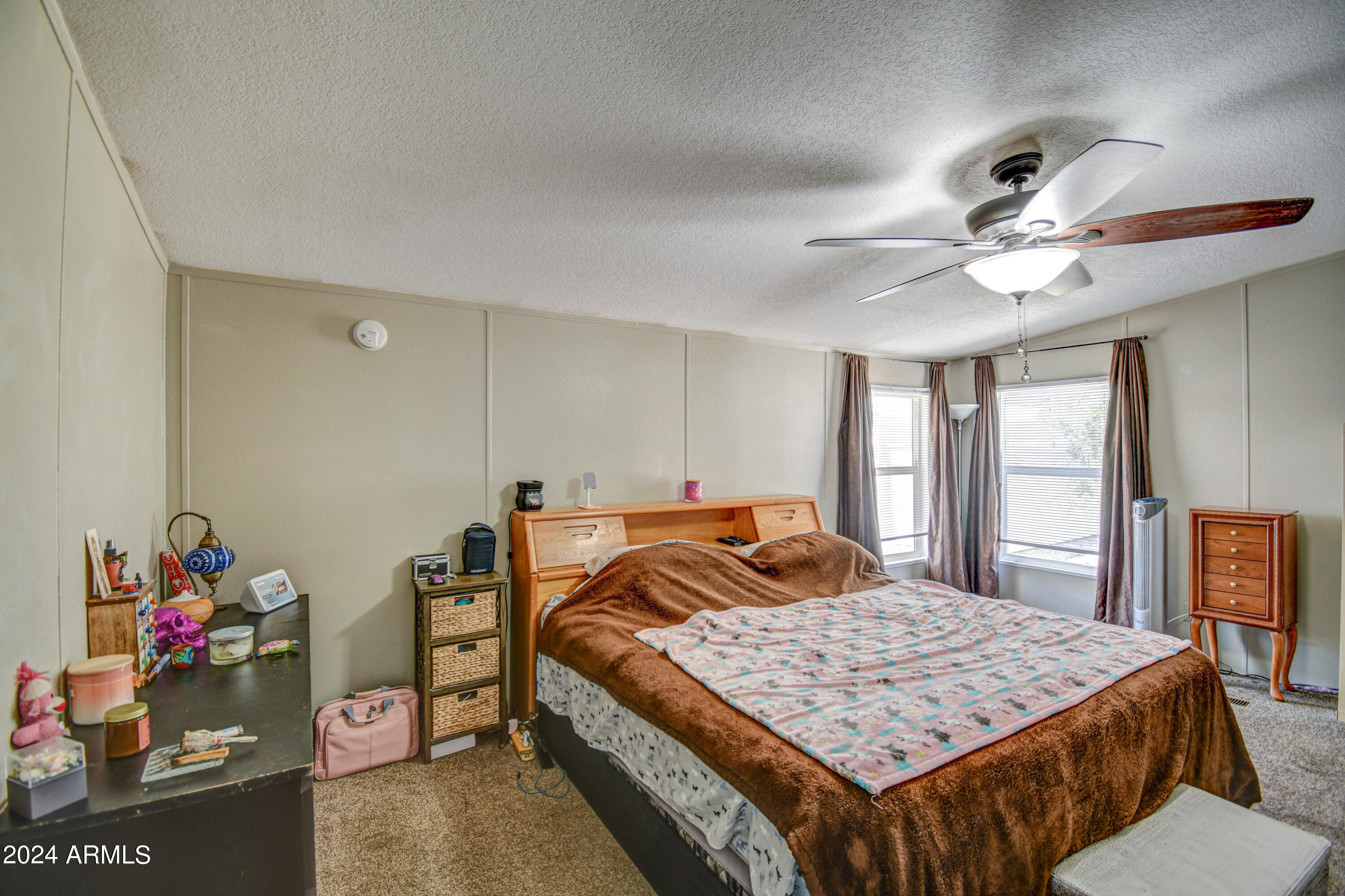 814 West Mineral Road Phoenix, AZ 85041 - Photo 9 of 17 Primary Bedroom 1