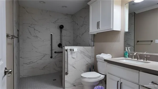 $1,500 | 1809 Highland Park Avenue, Mission, TX 78572