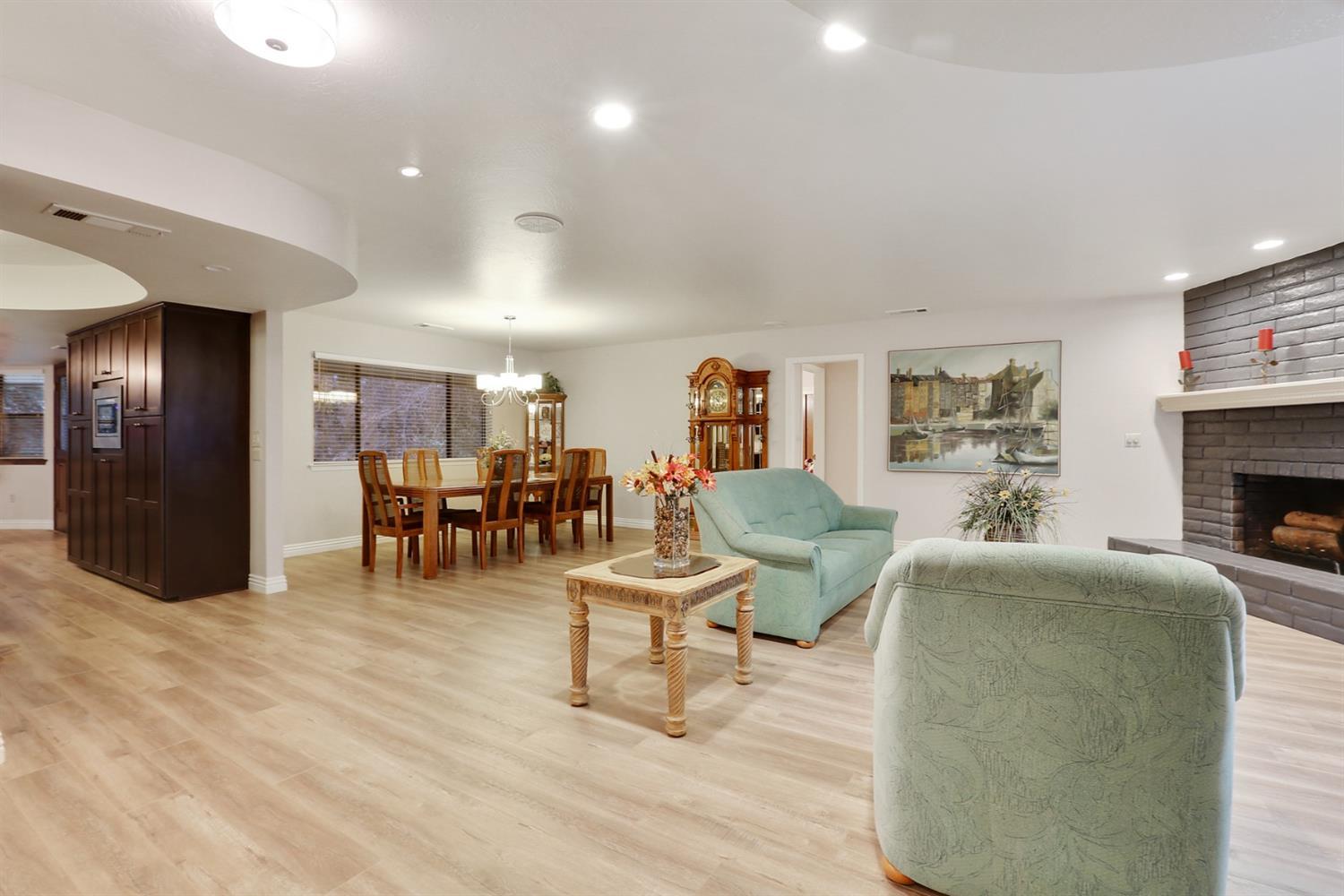 721 North Shirk Road, Unit G Visalia, CA 93291 - Photo 18 of 69 Additional Photo