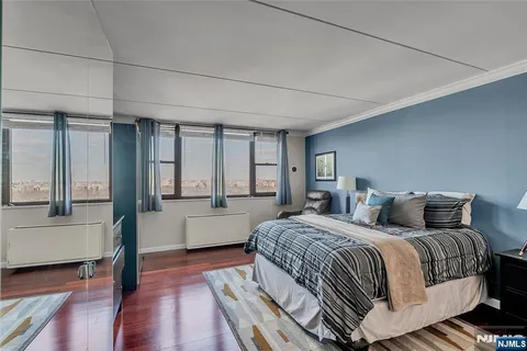 $425,000 | 250 Gorge Road, Unit 21B, Cliffside Park, NJ 07010