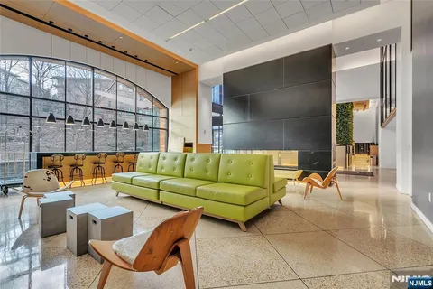 $425,000 | 250 Gorge Road, Unit 21B, Cliffside Park, NJ 07010