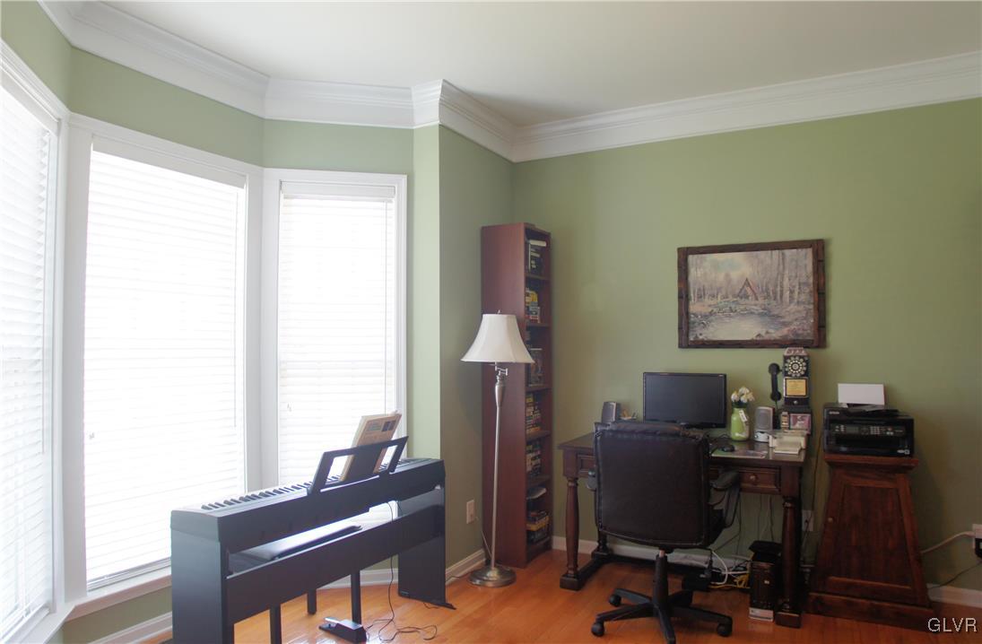 1677 Falls Road Breinigsville, PA 18031 - Photo 13 of 20 Gallery Image 13