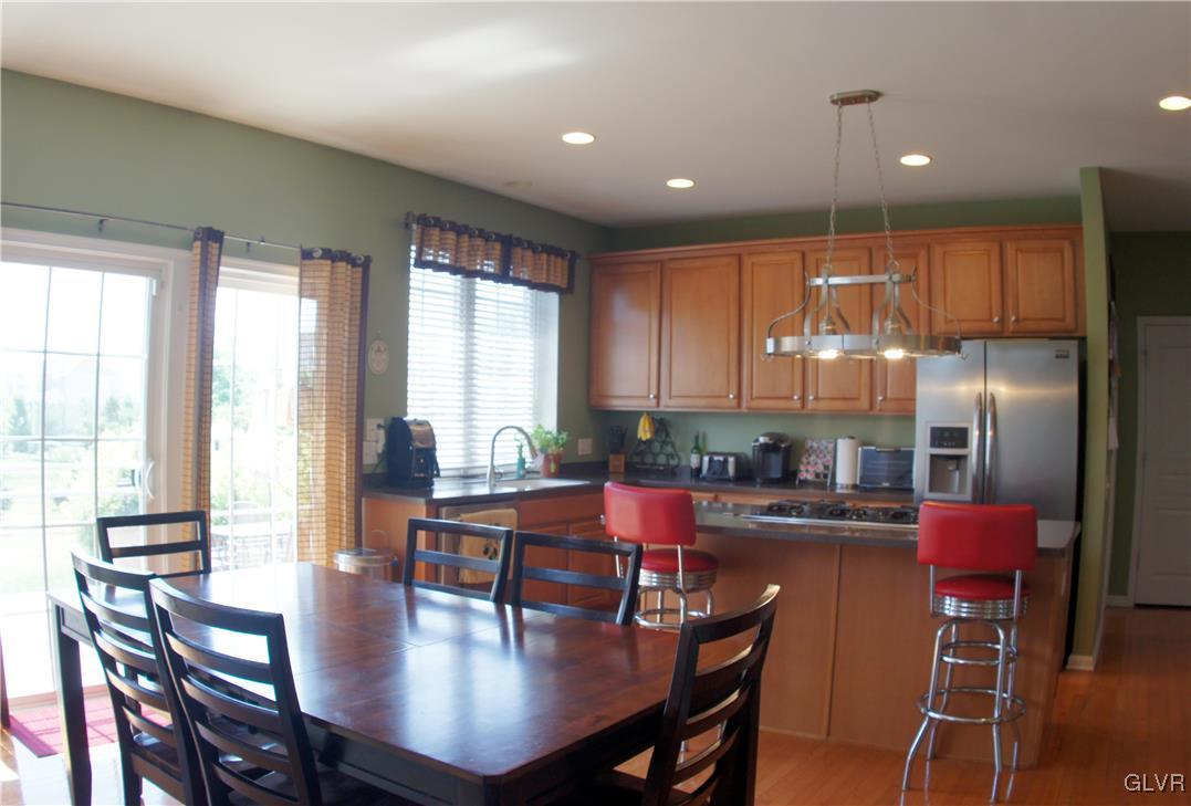 1677 Falls Road Breinigsville, PA 18031 - Photo 4 of 20 Gallery Image 4