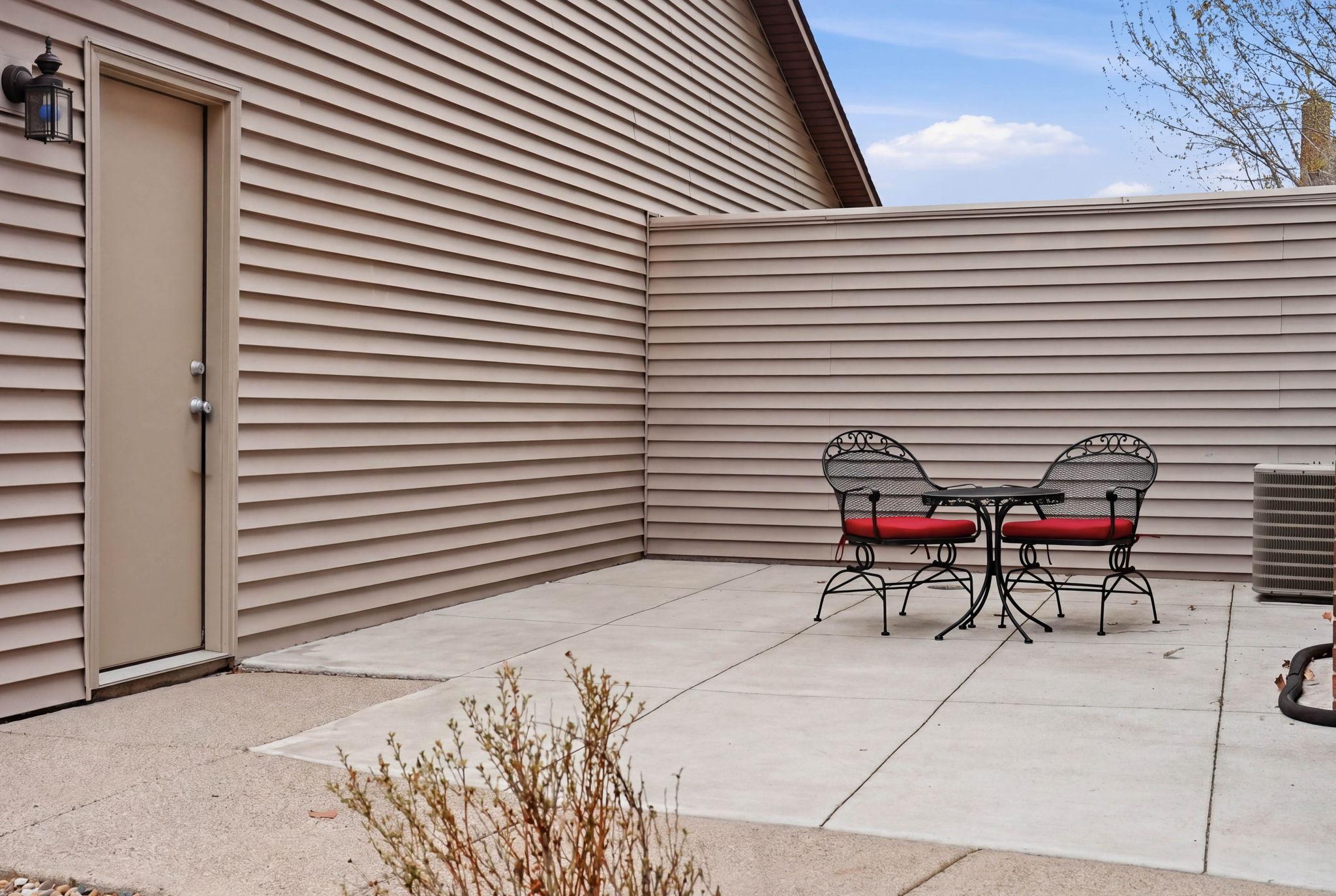 4702 Grenada Point Eagan, MN 55122 - Photo 29 of 34