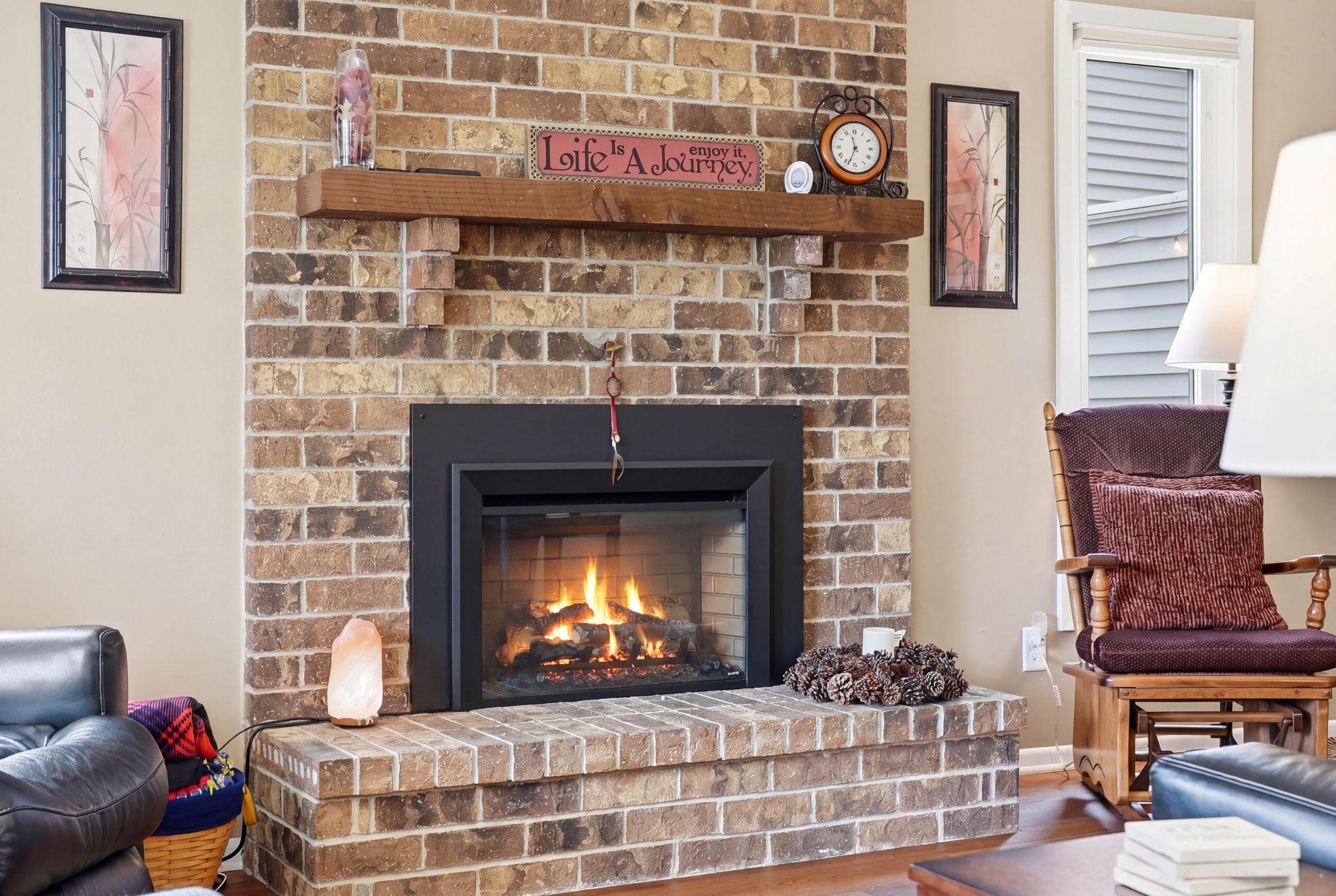 4702 Grenada Point Eagan, MN 55122 - Photo 5 of 34