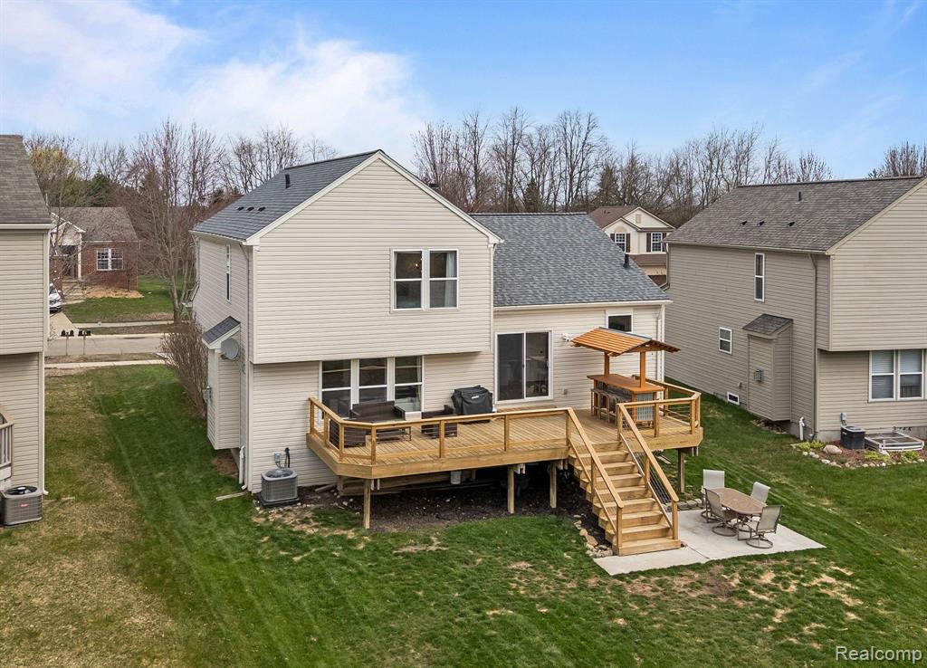 444 Otter Run Road Holly, MI 48442 - Photo 7 of 38