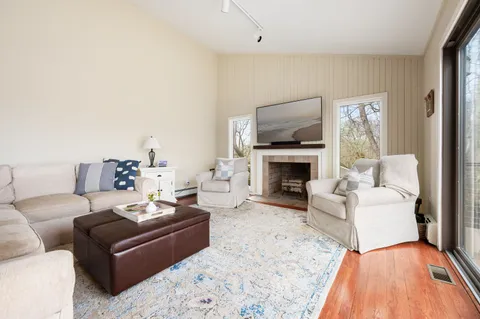 $2,300,000 | 180 South Fairview Avenue, Montauk, NY 11954