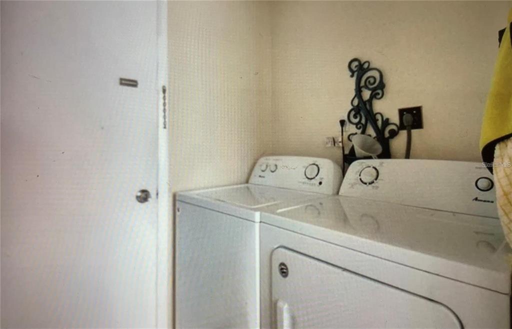 3224 Mt Hope Street North Port, FL 34287 - Photo 5 of 5 a utility room with dryer and washer