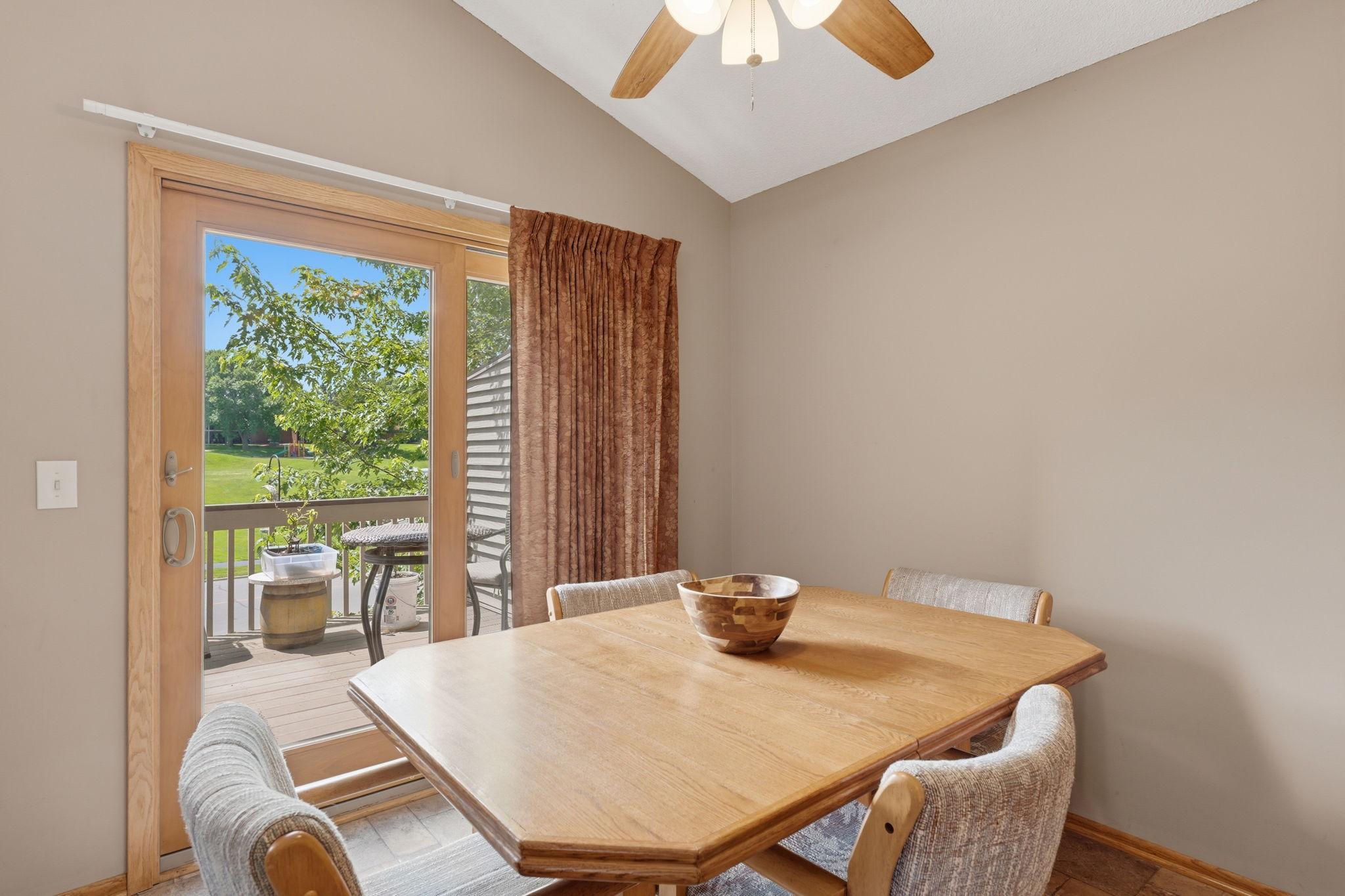 1589 Four Oaks Road Eagan, MN 55121 - Photo 8 of 31