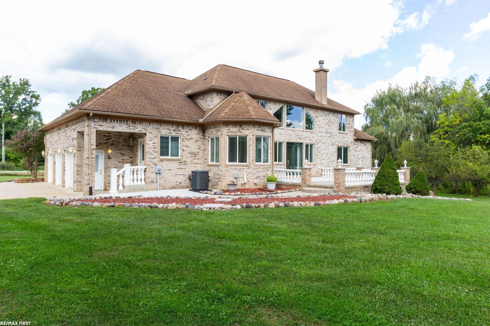 400 East Romeo Road Oakland, MI 48363 - Photo 78 of 85 50186573-be203d75-a7c4-4711-b242-a658af7ab3ff.JPG