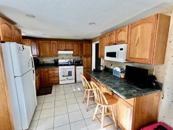 131 Mishawum Road Woburn, MA 01801 - Photo 13 of 34 Gallery Image 13