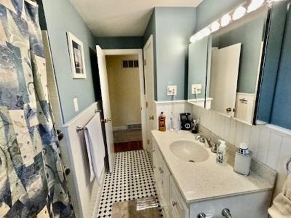 131 Mishawum Road Woburn, MA 01801 - Photo 17 of 34 Gallery Image 17