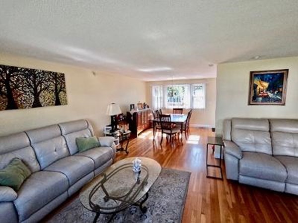 131 Mishawum Road Woburn, MA 01801 - Photo 10 of 34 Gallery Image 10